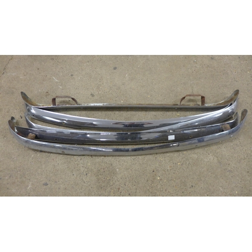 5258 - Five chromed vintage/classic car bumpers