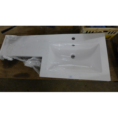 5278 - An Ashford L-shape handwashing basin 1100x450/250mm