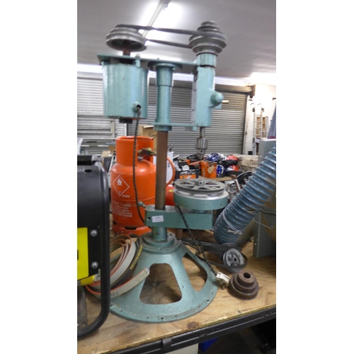 5287 - A vintage 230V single phase Daihatsu No. 73 drill press and Fercell Engineering Ltd. 230V dust extra... 