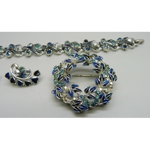 1004 - A Jewelcraft bracelet, together with a pair of similar clip on earrings and a brooch