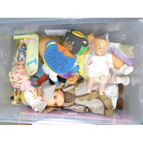 1039 - A box of mixed vintage dolls and a Bernie and bath set **PLEASE NOTE THIS LOT IS NOT ELIGIBLE FOR IN... 