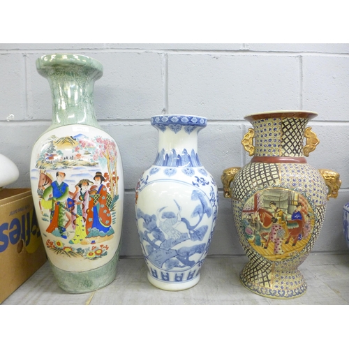 1041 - A collection of five large Oriental vases and  blue and white vase and cover **PLEASE NOTE THIS LOT ... 