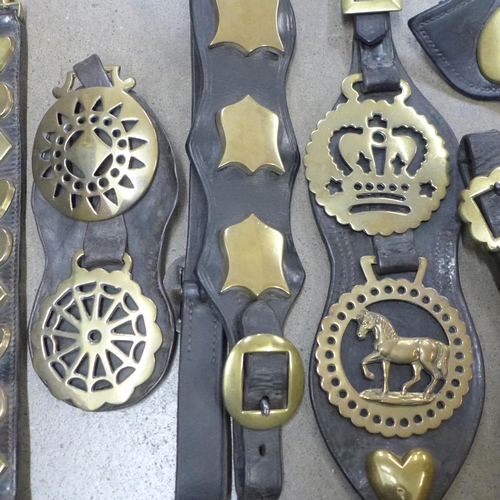 1055 - A collection of horse brasses **PLEASE NOTE THIS LOT IS NOT ELIGIBLE FOR IN-HOUSE POSTING AND PACKIN... 