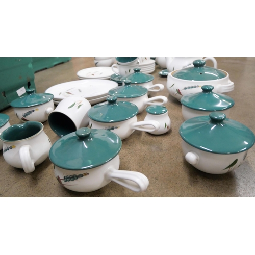 1074 - A collection of Denby Wheatsheaf china **PLEASE NOTE THIS LOT IS NOT ELIGIBLE FOR IN-HOUSE POSTING A... 