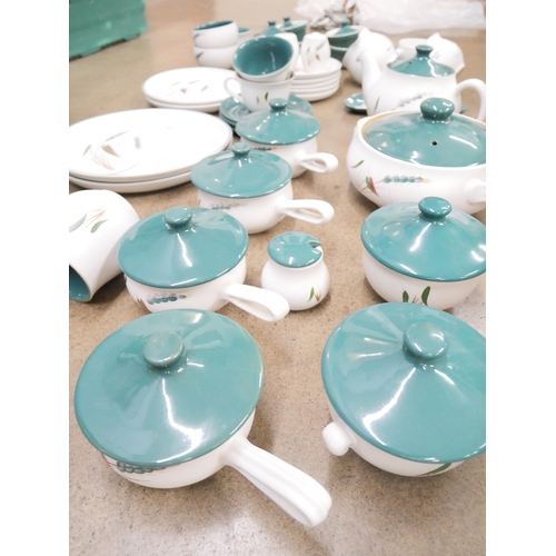 1074 - A collection of Denby Wheatsheaf china **PLEASE NOTE THIS LOT IS NOT ELIGIBLE FOR IN-HOUSE POSTING A... 