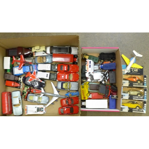 722 - A box of various die-cast model vehicles including Classic Car Collection