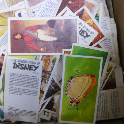 727 - A collection of mixed tea cards including Nature, Queens, Disney, Small Wonders and Olympic