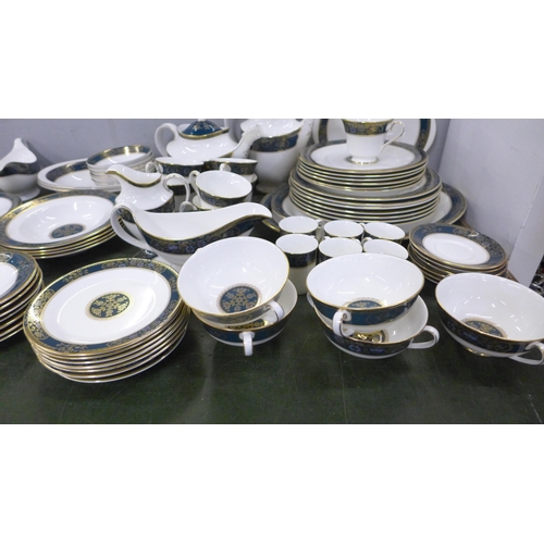 756 - A collection of Royal Doulton Carlyle fine bone china dinnerwares, seven dinner plates, six side pla... 