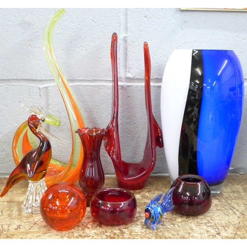 785 - Assorted glass; two studio glass sculptures, glass vase, ruby glass and a glass fish**PLEASE NOTE TH... 