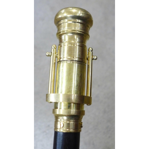 790 - A walking cane with metamorphic brass telescope top, Ross of London 1917 (reproduction)