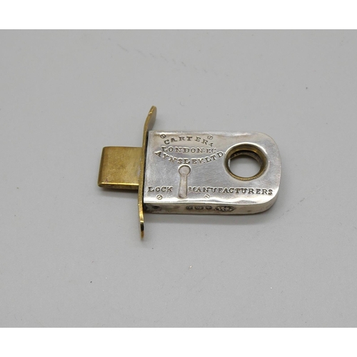 826 - A novelty silver cigar cutter in the form of a lock, Birmingham, 1905, possibly Charles Boyton, 4.3 ... 