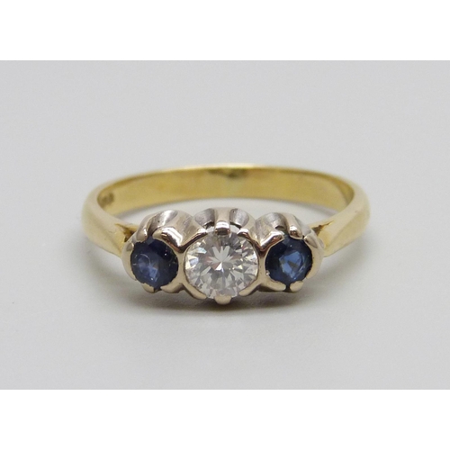 877 - An 18ct gold, sapphire & diamond trilogy ring, approximately 0.5ct diamonds, 3.3g, P