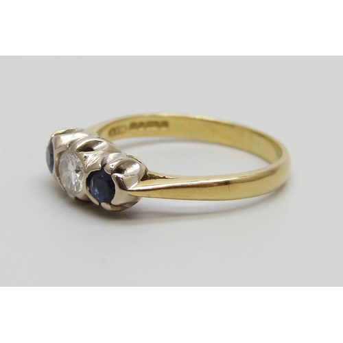 877 - An 18ct gold, sapphire & diamond trilogy ring, approximately 0.5ct diamonds, 3.3g, P