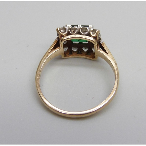 940 - A 9ct gold and spinel cluster ring with green central stone, 2.2g, L, and a small diamond ear stud