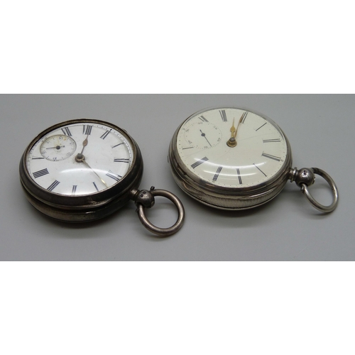 948 - Two silver fusee pocket watches, one with loose glass