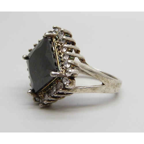 959 - A large silver and stone set cluster ring, S