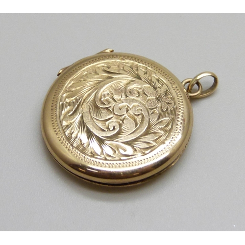 972 - A 9ct gold locket, 3.7g, 24mm