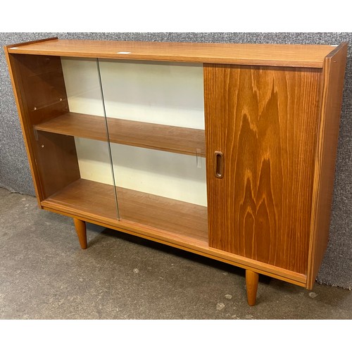 48 - A teak bookcase