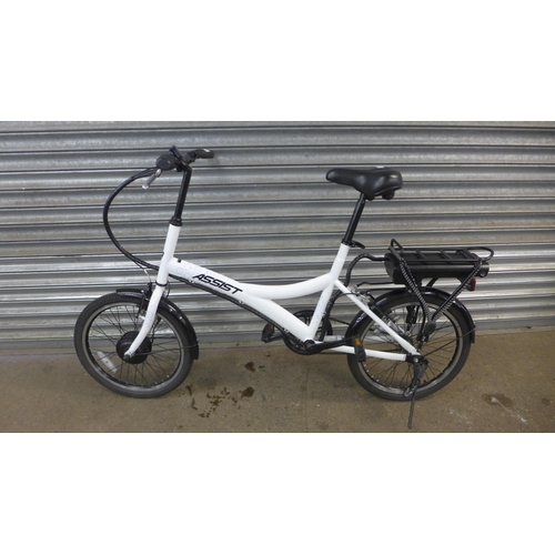 5132 - An Assist electric bike with battery - no charger and key