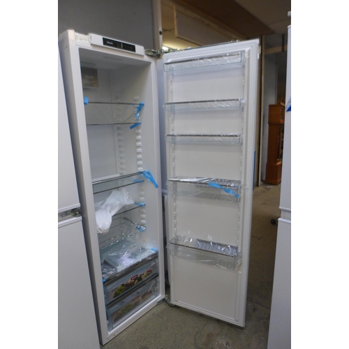 4173 - MIELE Tower FRIDGE, Model No TDK7733E Original RRP £500.00  + vat (460-1)    * This lot is subject t... 