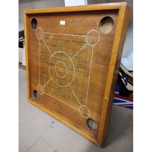 351 - A Carrom board