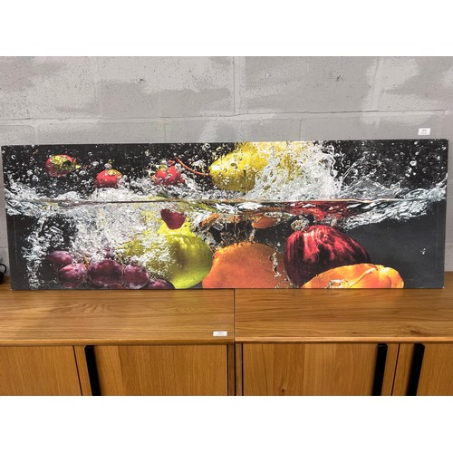 3070 - Splashing fruit print on canvas