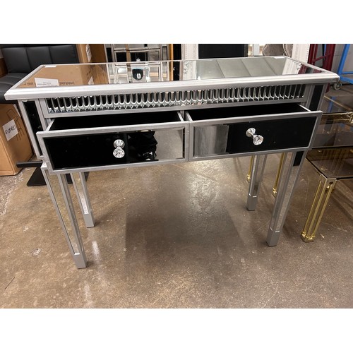 3129 - A silver mirrored two drawer console table