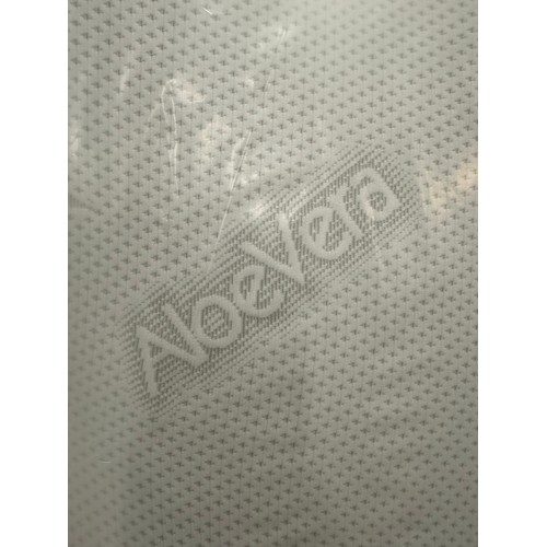 3117 - A king size Aloe Vera pocket sprung mattress