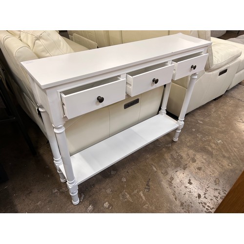 3140A - A white three drawer console table