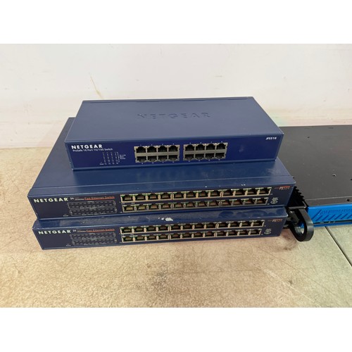 5097 - A Barracuda BSF200, BNHW007, 2 Netgear fast ethernet switches and Netgear Procase 16 port ethernet s... 