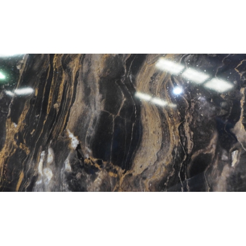 6304 - Mars Gloss Large Worktop  (554-149)   * This lot is subject to vat