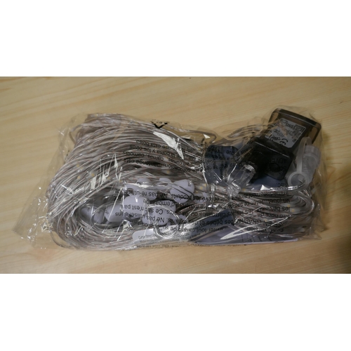 6201 - 2 Curtain String Lights   (335-549,550) *This lot is subject to Vat