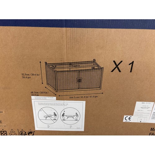 3167 - A fire patio Avec table and base ( incomplete and missing fire tray)  (4213/27)  * This Lot is subje... 