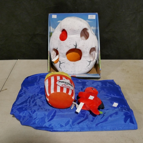 6278 - Dino Crew Dog Toy and Cool Club Dog Cooling Mat     (335-34,512) *This lot is subject to Vat