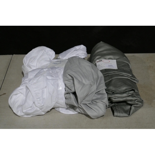 6282 - Natural Earth Double Duvet Set and a Sanderson Double Fitted Sheet 300Tc   (335-516,528) *This lot i... 