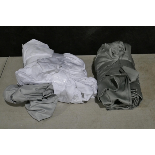 6282 - Natural Earth Double Duvet Set and a Sanderson Double Fitted Sheet 300Tc   (335-516,528) *This lot i... 