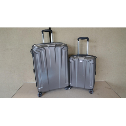 6004 - Samsonite Silver Endure 2 Piece Hard Shell Suitcase Set, Original RRP £119.99 + Vat (335-480) *This ... 