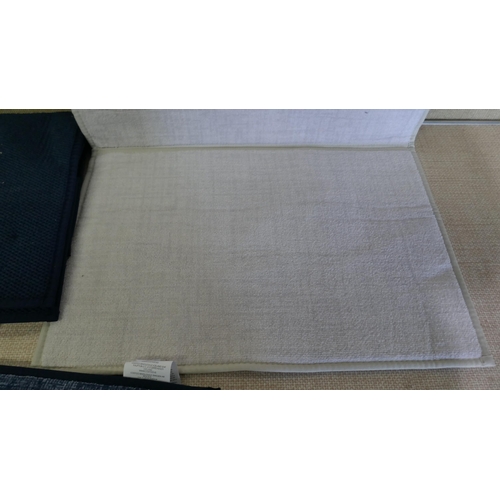 6029 - 3x Dish Drying Mats  (335-182.536) *This lot is subject to Vat