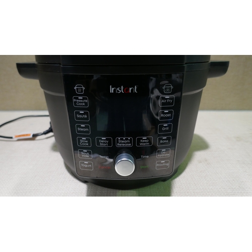 6054 - Instant Pot One Lid 6.2L with Box (Damaged) Original RRP £159.99 + Vat (335-195) *This lot is subjec... 