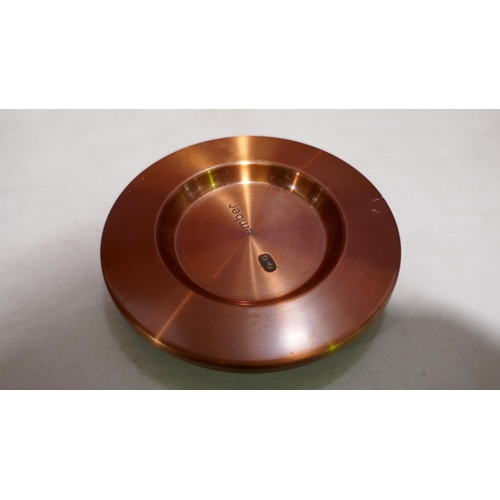 6110 - Ember 10 Oz Copper Temperature Control Mug          (335-149) *This lot is subject to Vat