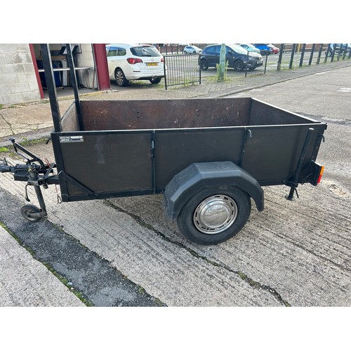 5297 - A metal framed wooden trailer with 1 tonne capacity - with handbrake 

 On view Friday 9.30-4.45pm a... 