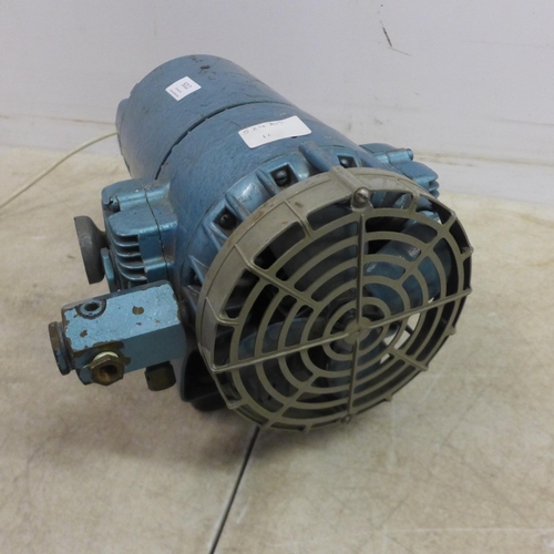 5012 - A Bell and Gossett oil-less air compressor