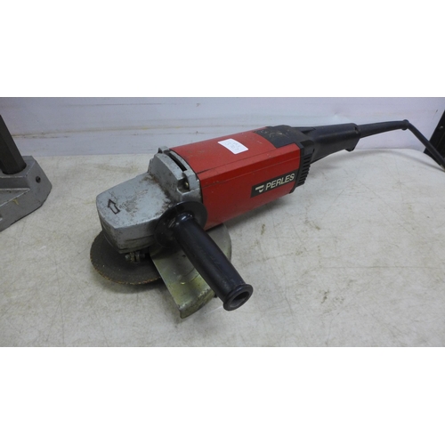 5016 - A quantity of power tools including an AEG SBZA 12RL power drill with a Wolfcraft drill press, a Bos... 