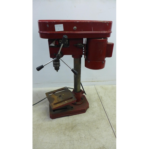 5033 - A Power Devil PDW5010 240v pillar drill