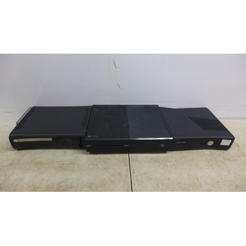 5061 - An Xbox One with Xbox One wireless controller, an Xbox 360s with wireless Xbox controller and an Xbo... 