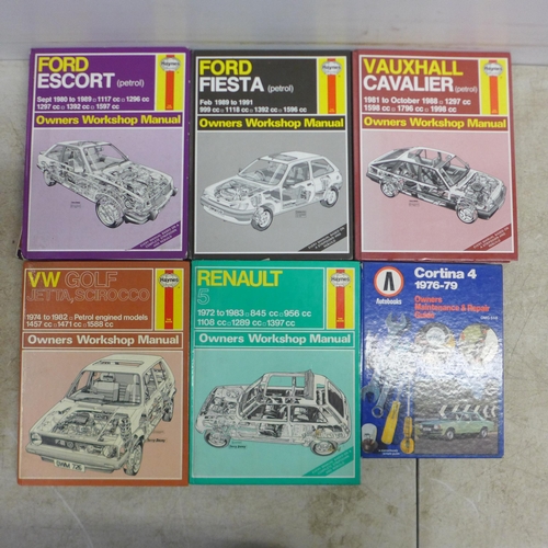 5069 - A quantity of car owner manuals including Vauxhall, Renault, Ford, etc. and a quantity of various ot... 