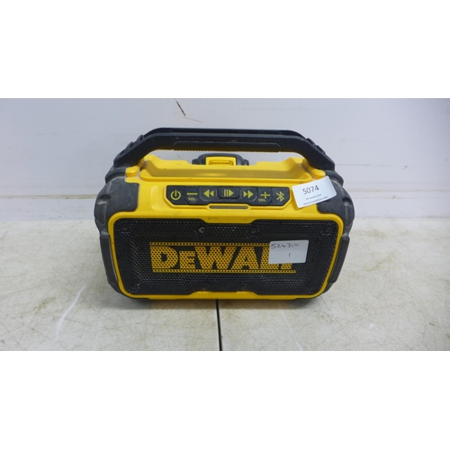 5074 - A Dewalt DCRoll Bluetooth site radio