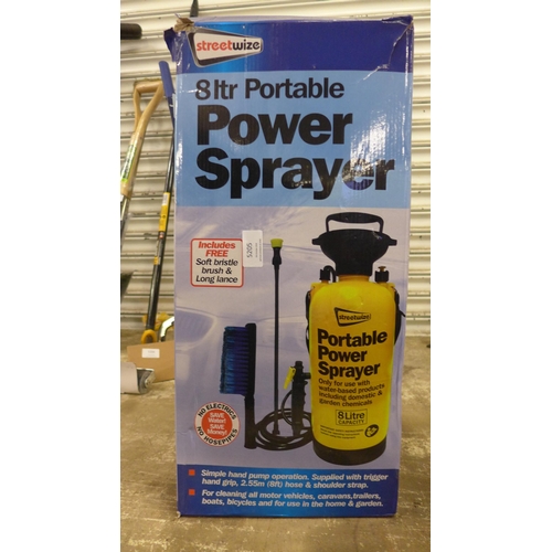 5205 - A Streetwise 8 litre hand pump portable power sprayer