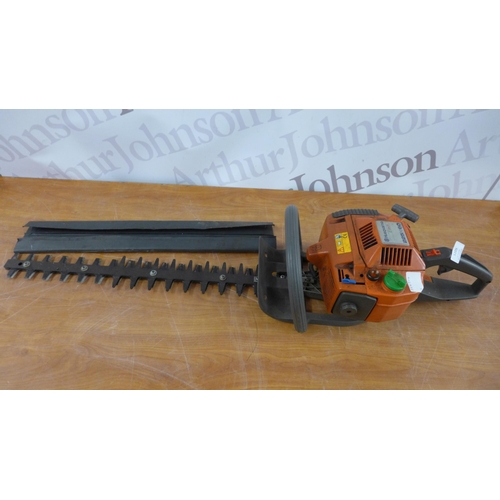 5209 - A Husqvarna E-tech 225H60 petrol driven hedge trimmer