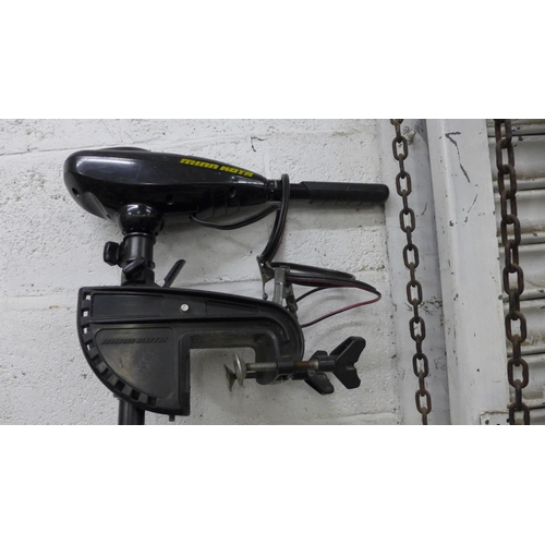 5212 - A Minn Kota Endura 30-33lbs thrust electric outboard motor